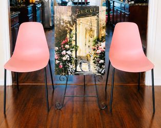 2 chairs & the Pucture