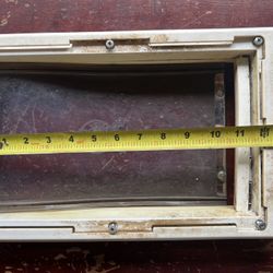 Small doggie door 13.5 x 7