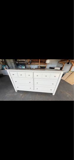 Dresser and nightstand
