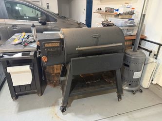Louisiana pellet smoker