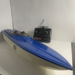 Traxxas Nitro Vee  R/C Boat 30" Long W Remote Vintage Untested