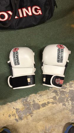 MMA Sparring Gloves - XL Prob 6 Ounce 