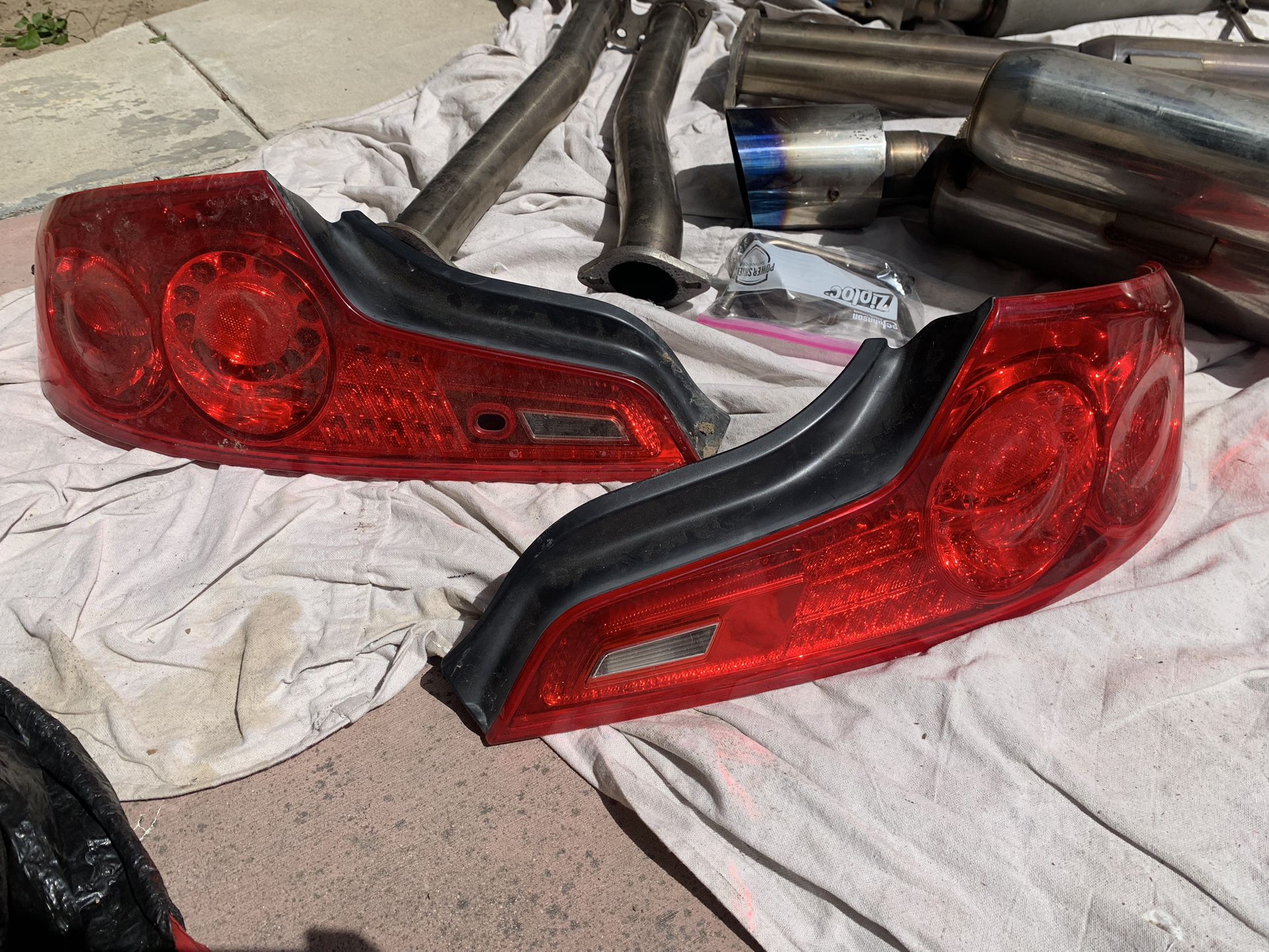 Infiniti G35 Coupe Head And Tail Lights