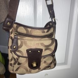 Coach Crossbody Authentic