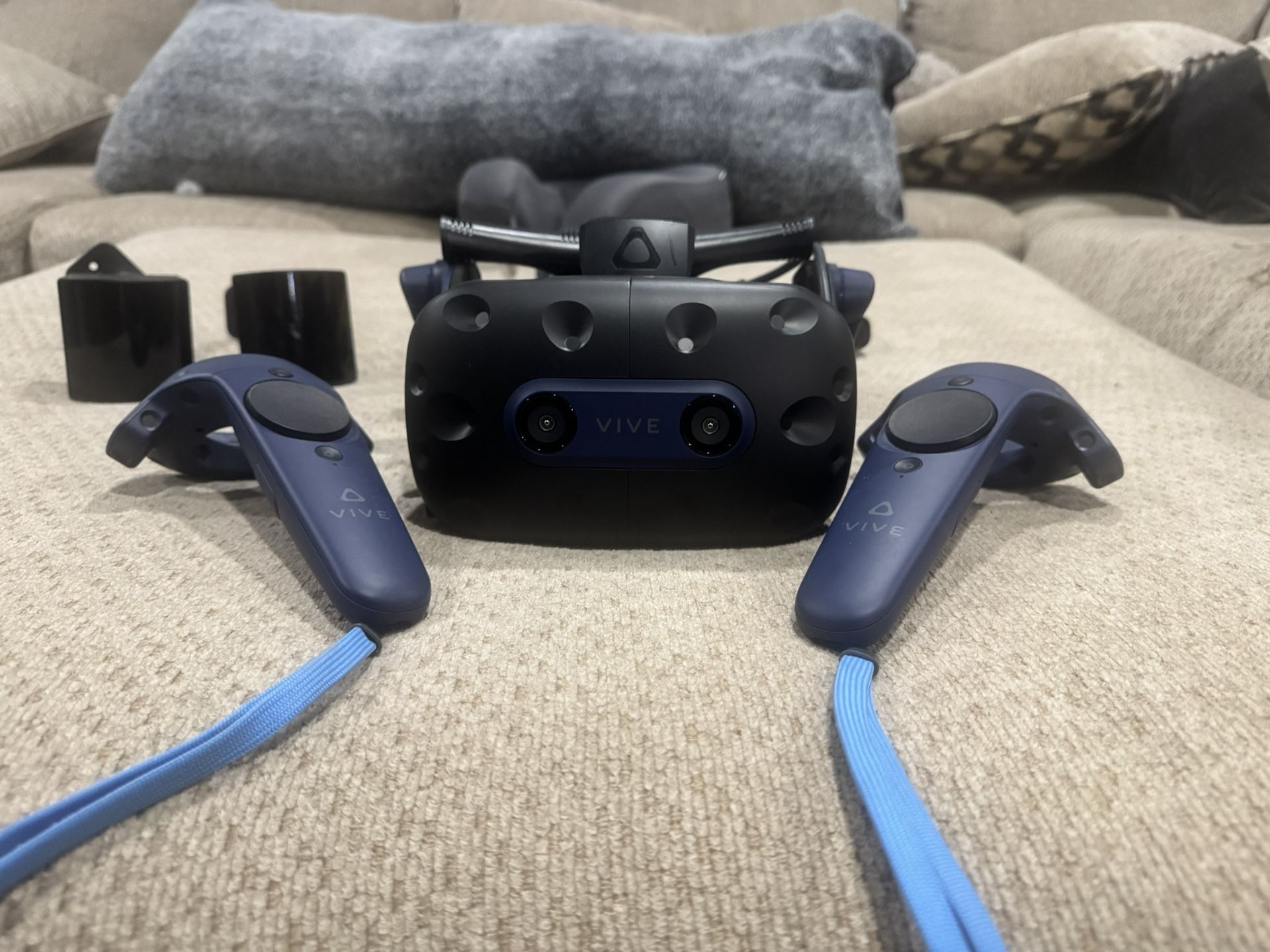 VIVE Pro 2 Full Kit Plus Additional Wireless Kit
