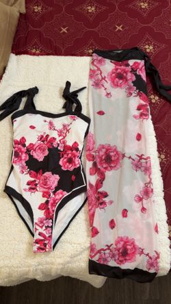 Bathing Suit With Cover Up (brand New,Small)