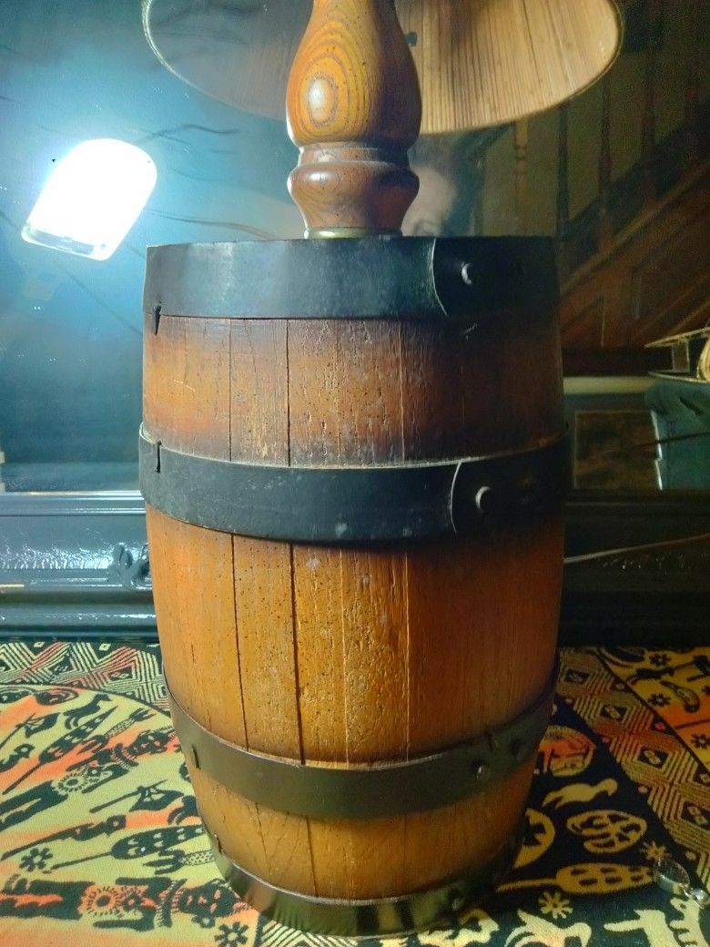 Barrel Lamp