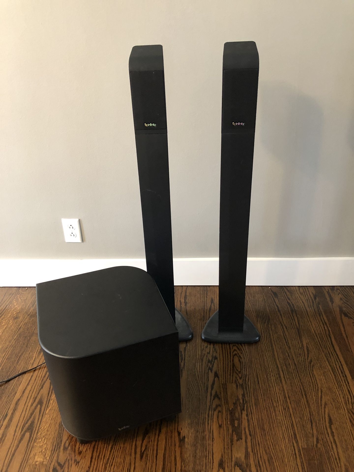 Infinity 5.1 home theater system TSS -800