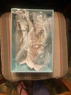 Bella Belle Low Heels size 6.5