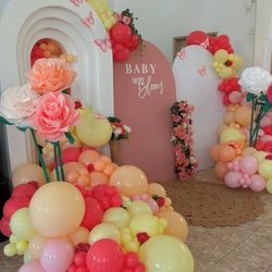 Balloon arch