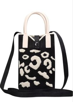 Blacl Knitted  Crossbody bags