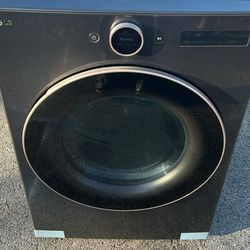 NEW! LG Ultra Large Capacity Smart Front Load Gas Dryer with Built in Intelligence and TurboSteam