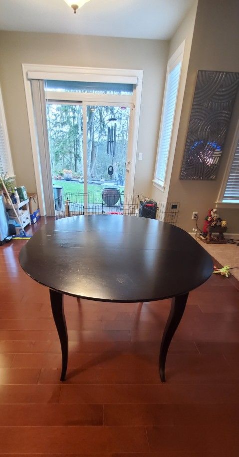 Bassett Furniture small kitchen table