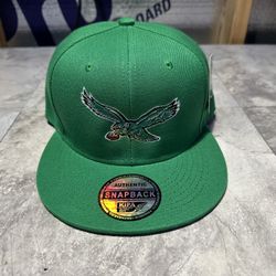 NWT Kipa Throwback Philadelphia Eagles Kelly Green SnapBack Hat Cap
