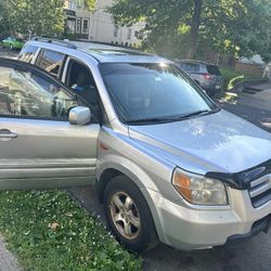 Honda Pilot Grey 