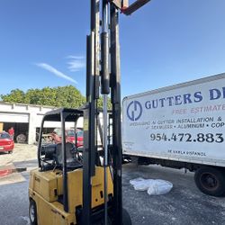 Used Clark 1975 C-5000 Lb Forklift.