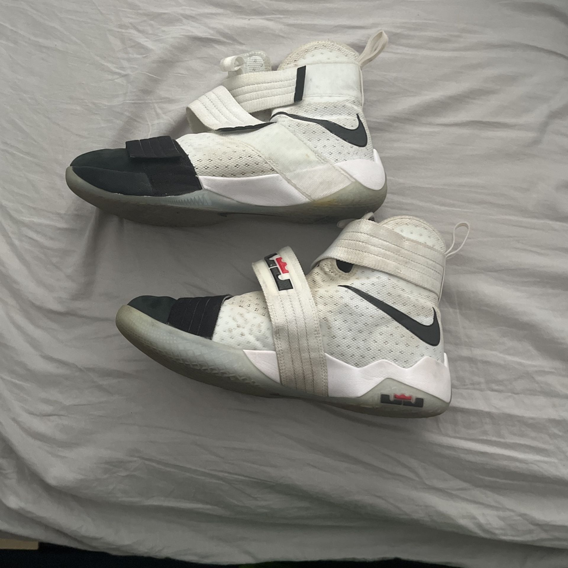 Nike Lebron James Soldier Black toe