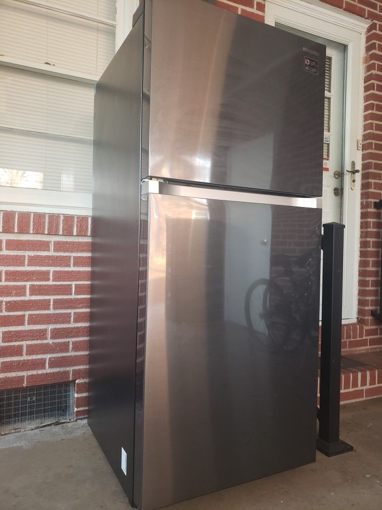 Black Stainless Steel Samsung Refrigerator 