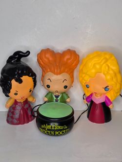Disney Hocus Pocus Sanderson Sisters Cauldron Blow Mold Light Halloween Decor