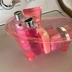 Bath set Brand New Never Been Used 