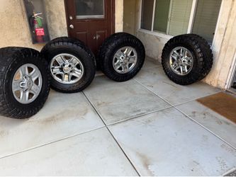 4 wheels & rim Toyota tundra