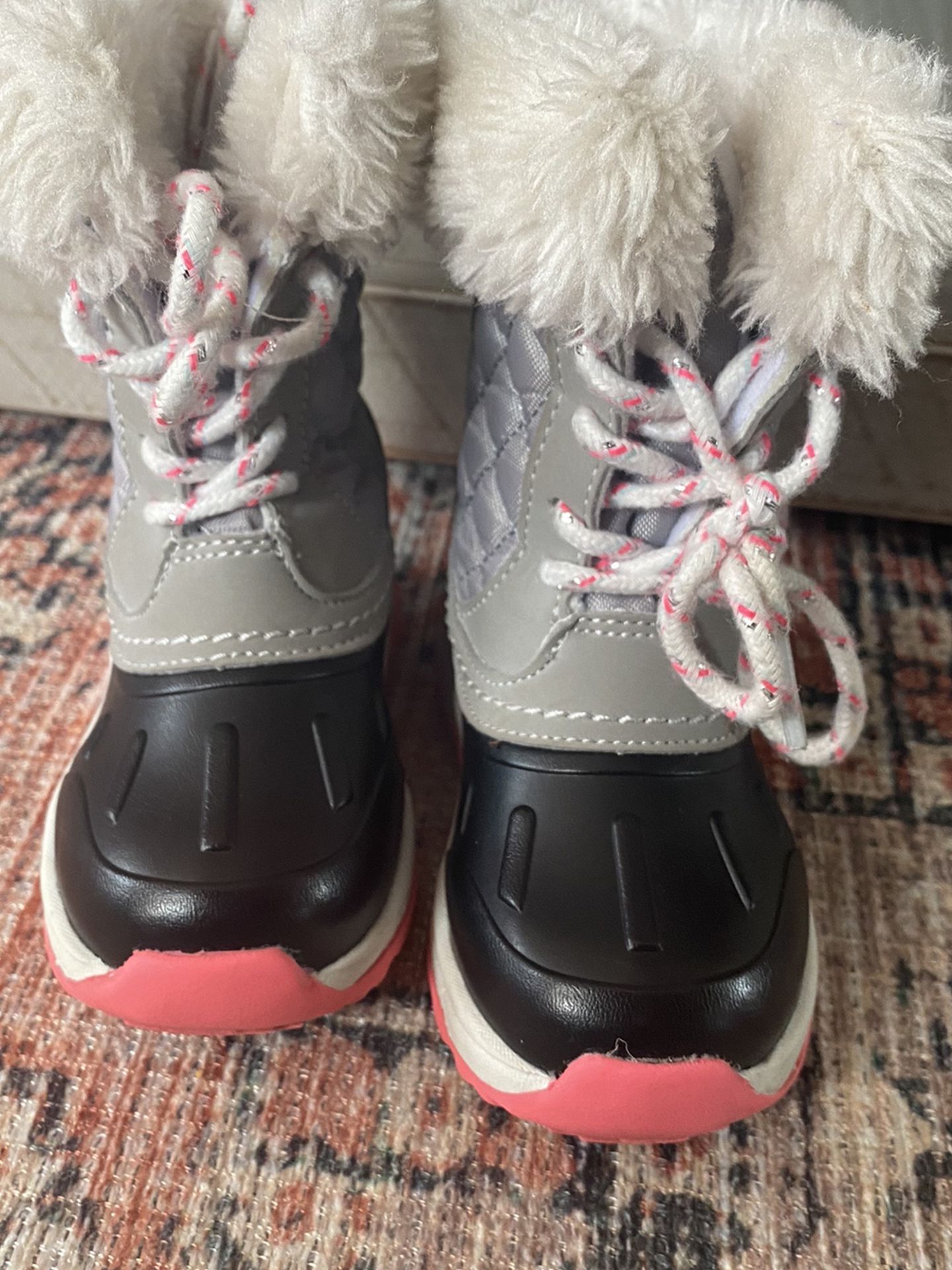 Toddler Girl Snow Boots Size 6