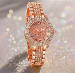 Women Elegant Fashion Watch