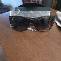 Ray Ban RB4216 Female Butterfly Polarized Sunglasses