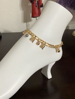 Ankle bracelet