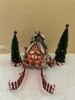 Christmas decoration little house (sweet rock candy co. )