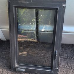 # Ventana impacto 25 x38