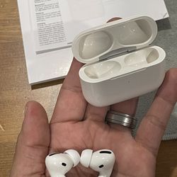 Selling My Personal AirPods Pro $85 Only Used Once Or Twice!!