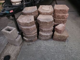 Garden wall blocks