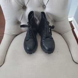 Black Ankle Boots Size 6 1/2