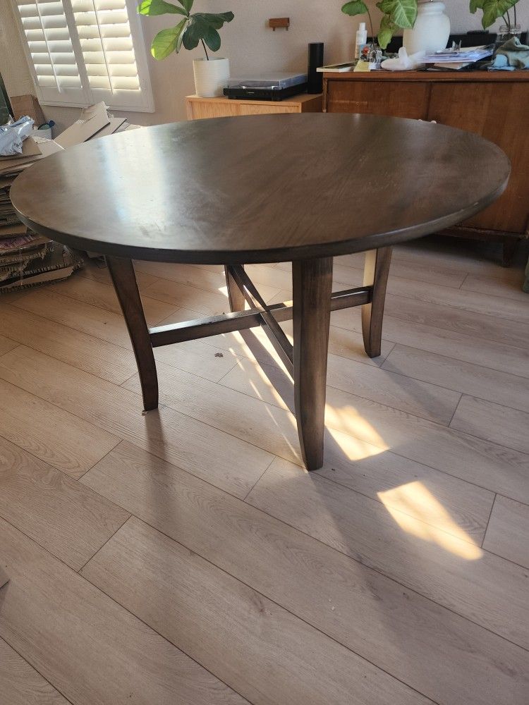 Round Dining Table