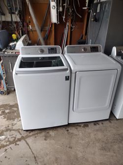 Samsung WASHER AND ELECTRIC DRYER Large Capacity