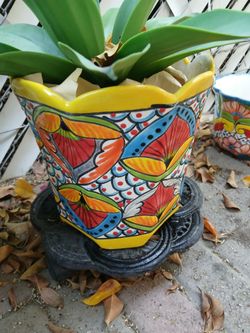 YELLOW CERAMIC PLANTER