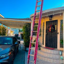 Excellent Condition, Fiberglass Ladders