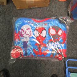 Carry On Luggage Spidey And Friends Brand New