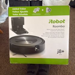 Roomba 8+