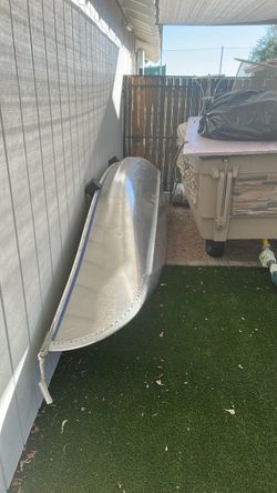 Aluminum Canoe with Blue Stripe
