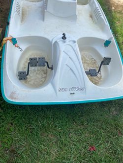 Sun dolphin pedal boat
