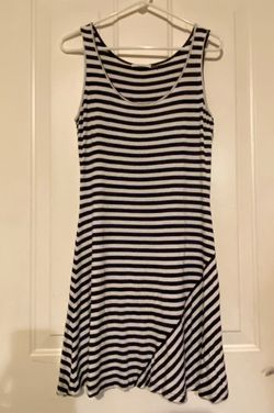 Calvin Klein Women's Sleeveless Dress  Black And White Striped Size 8