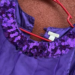 Size 9/10 Young Girl Dress