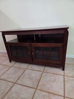 Center/side table/cabinet