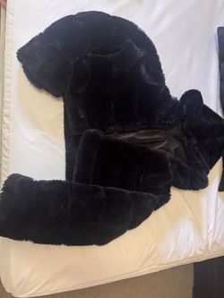 Ladies L cropped fur jacket