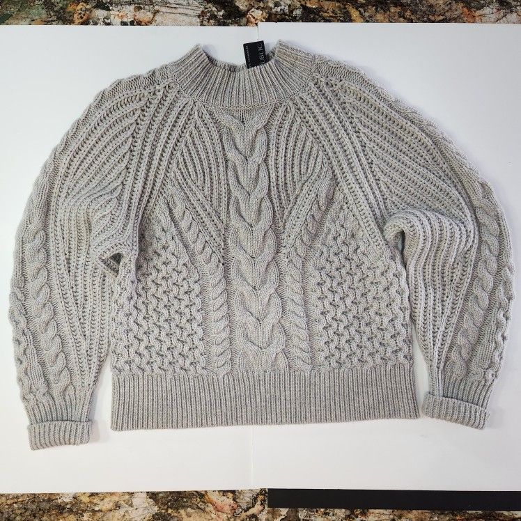 NEW Banana Republic Cashmere Knitted Sweater Size MNWTedium