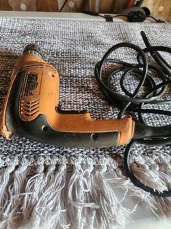 Drill, taladro