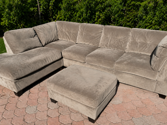 Tan Sectional
