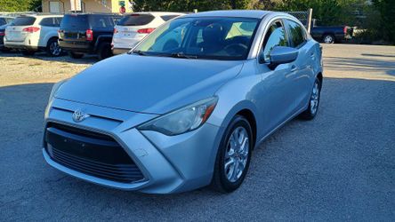 2017 Toyota Yaris iA